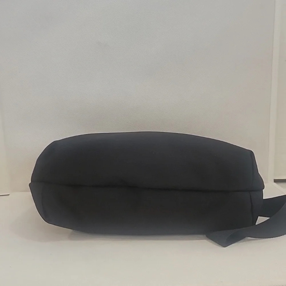 NEW - BAGGALLI CRISS CROSS HANDBAG WITH CROSSBODY‎ STRAP - Picture 5 of 7